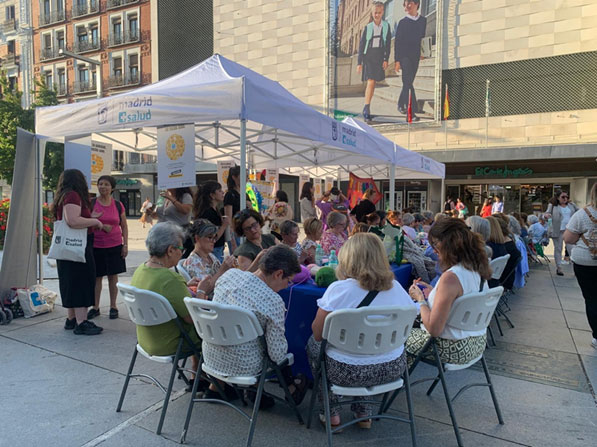 Encuentro de personas tejedoras